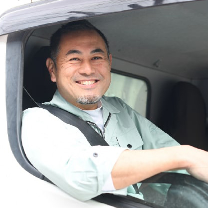 トラック運転手　40代